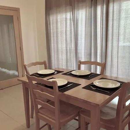 Neue In Mit Grossem Balkon